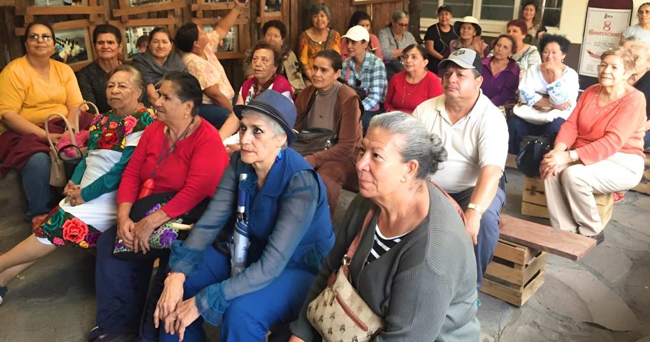 Programa de Centros Comunitarios para Adultos Mayores en México